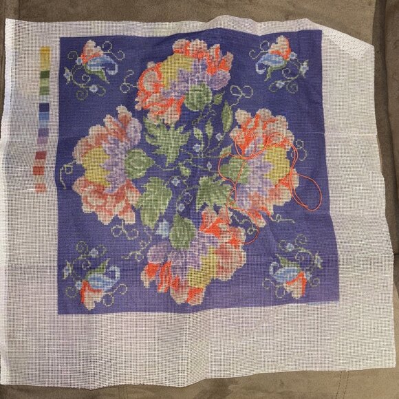 Needlepoint kit Dimensions - Picture 1 of 3